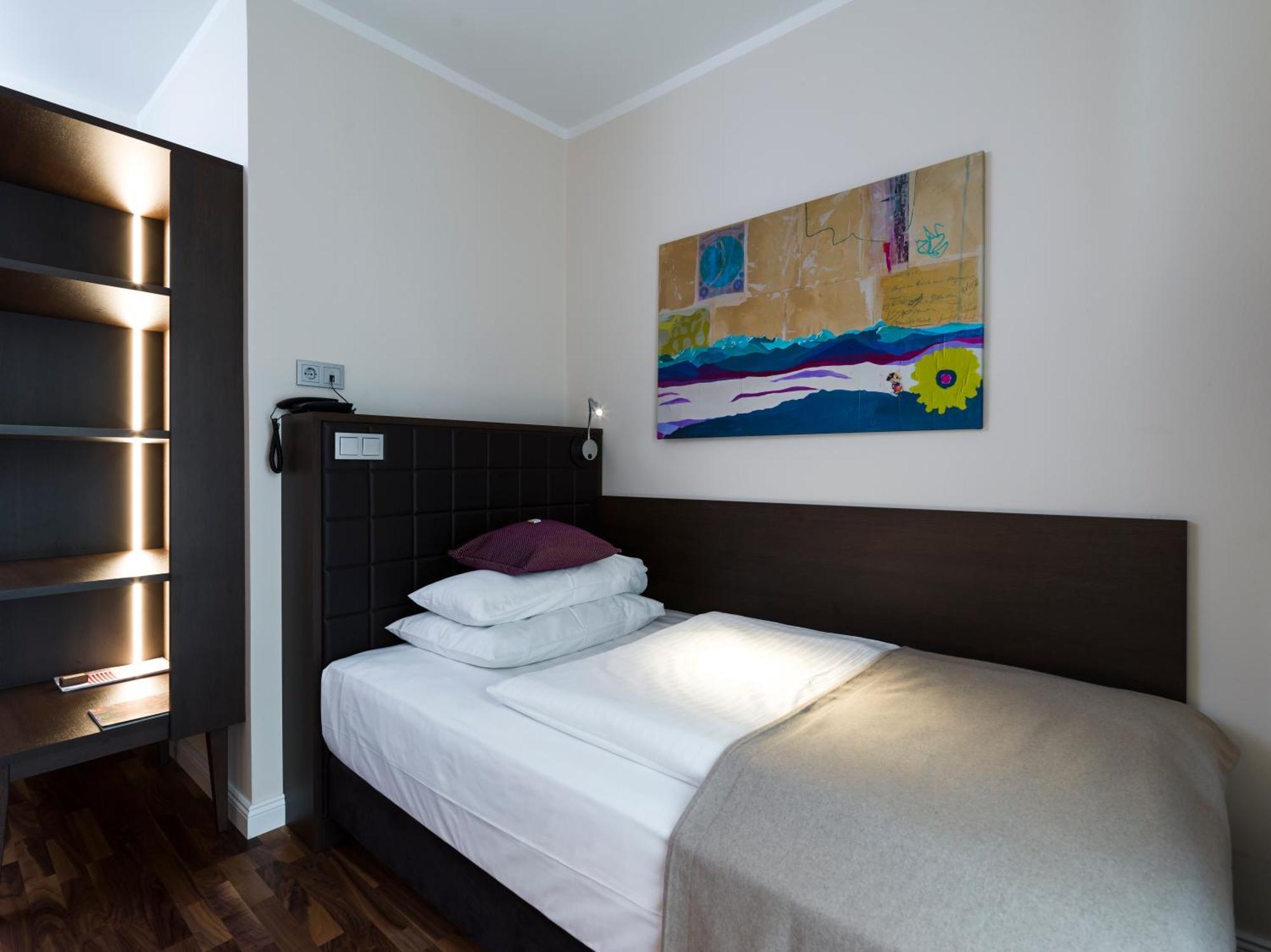 Standard Single Room,1216729591:JPEG